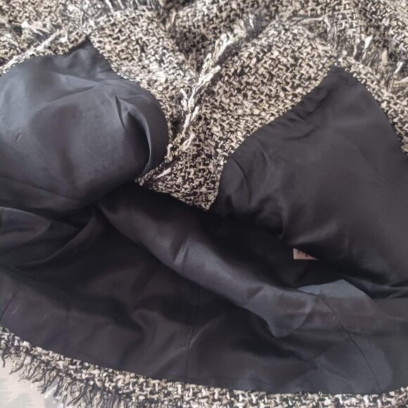 Peter Nygard Petite 2 Tweed Fringe Boucle Blazer Jacket Black White Lined Button - Picture 8 of 8